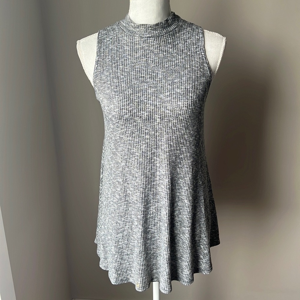 Free Kisses Top